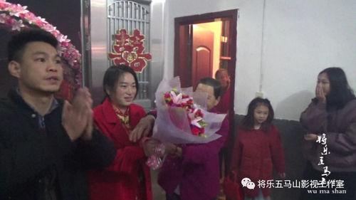 重庆周先生爆料结婚视频,浪漫瞬间引网友热议